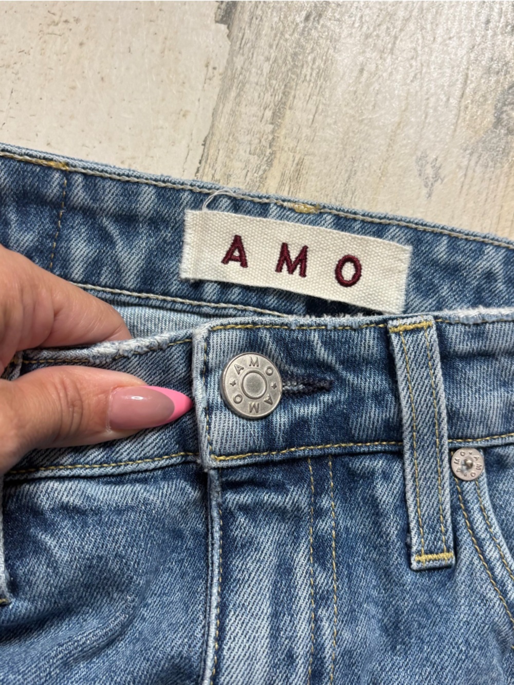 AMO Nico Straight Leg Jean Size 26 - Picture 3 of 7